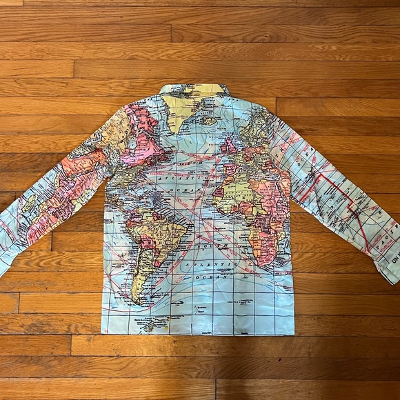 World Map Button Down - NWOT - Picture 4 of 4